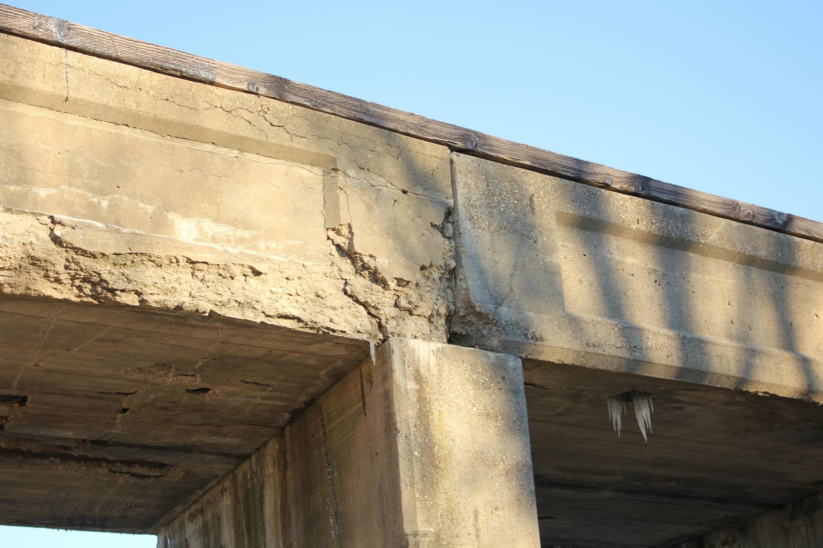 Spalling above west pier
